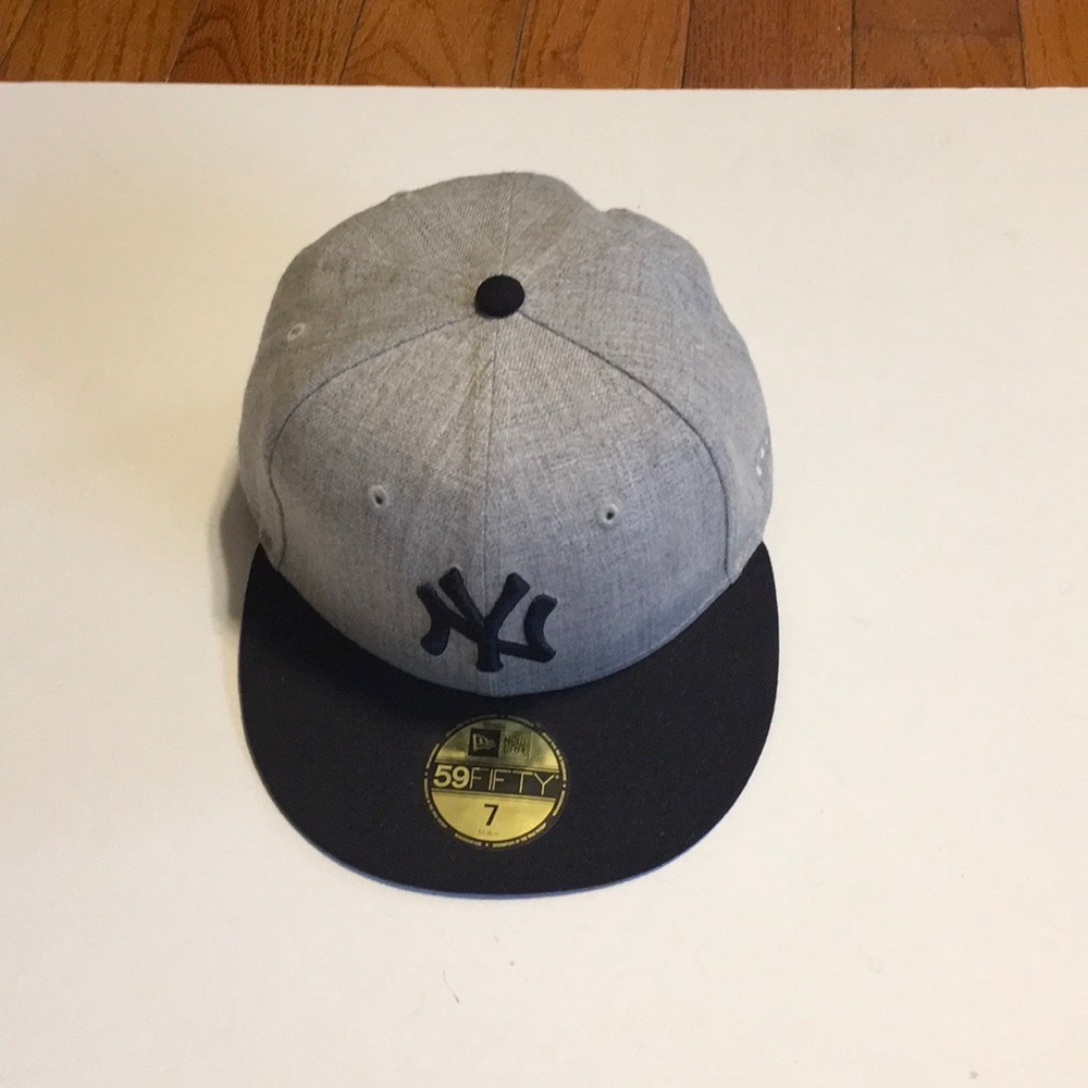 New Era 59Fifty Men's MLB Basic New York Yankees Storm Gray/Black Fitted Cap